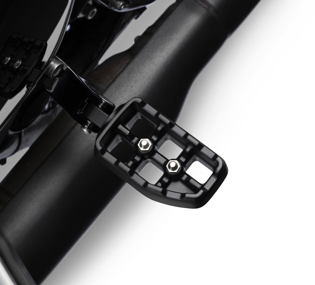 Harley-Davidson Redline Passenger Footpegs Black Anodized