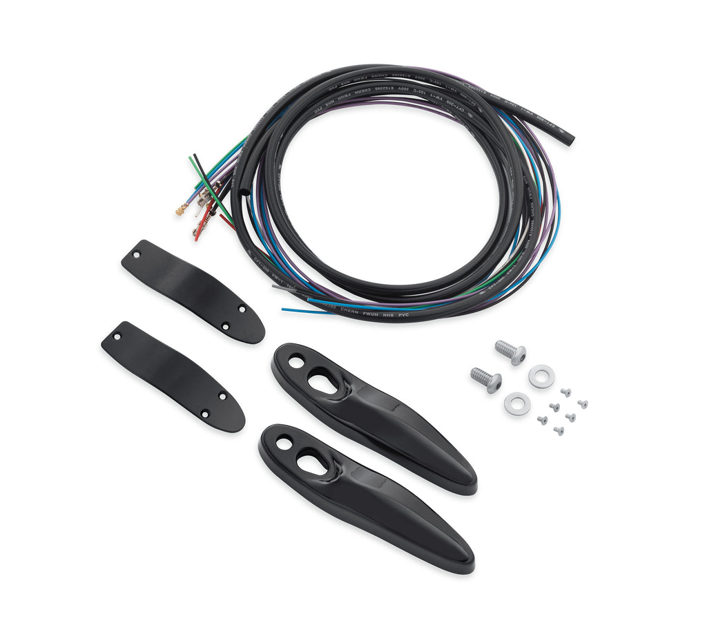 Harley-Davidson Rear Turn Signal/License Plate Relocation Kit Black