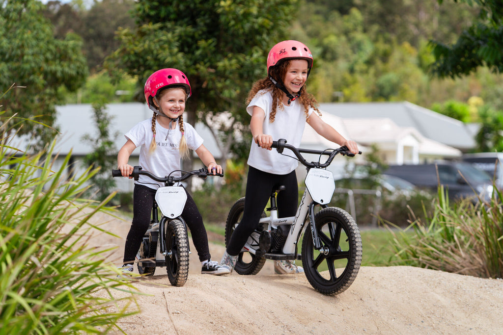 Azonic Pure 16 E-Balance Bike White/Black AZP16