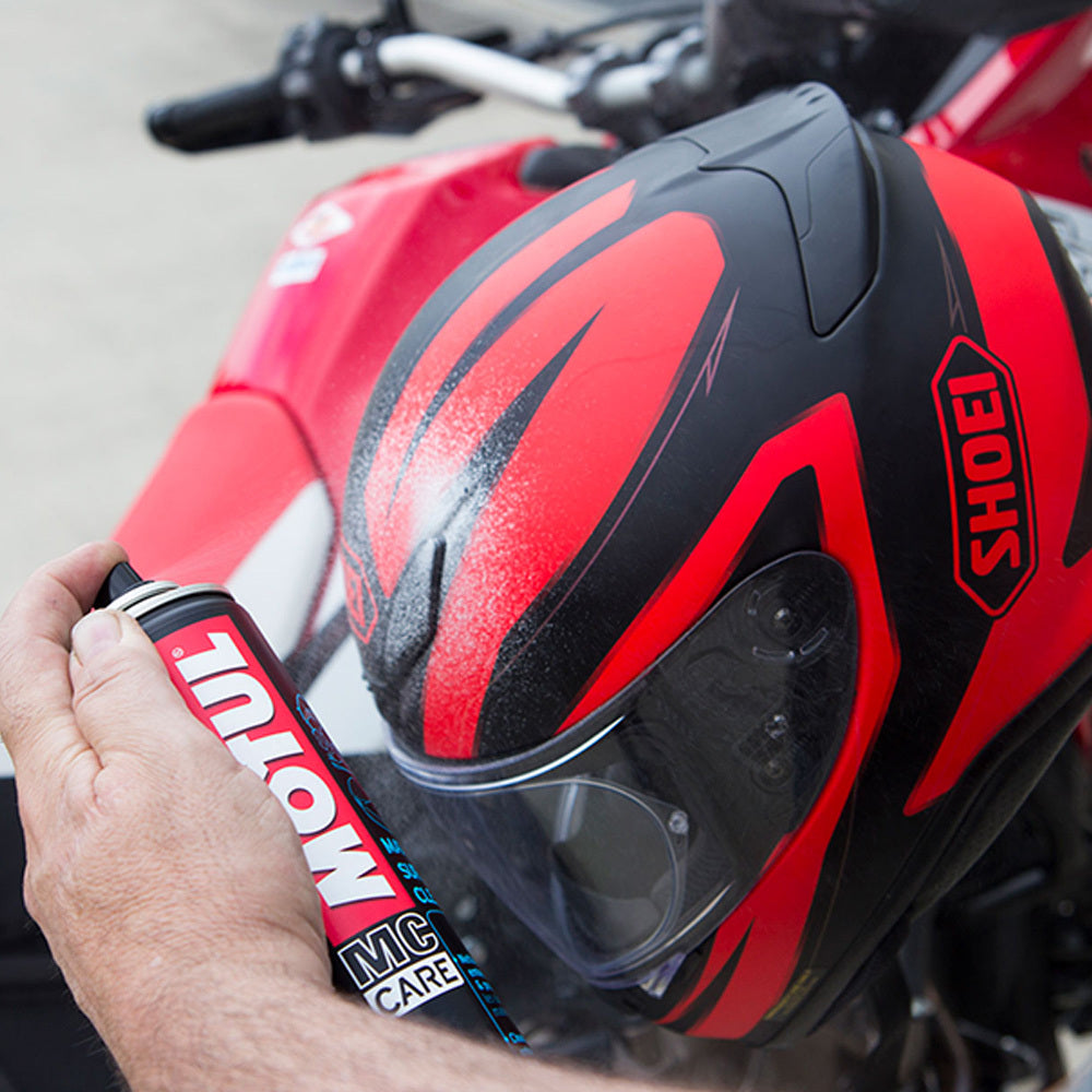 Motul Matte Surface helmet Cleaner